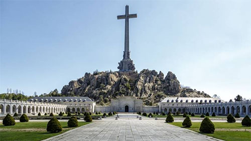 Tribunal Supremo de España rechaza paralizar la exhumación de Franco